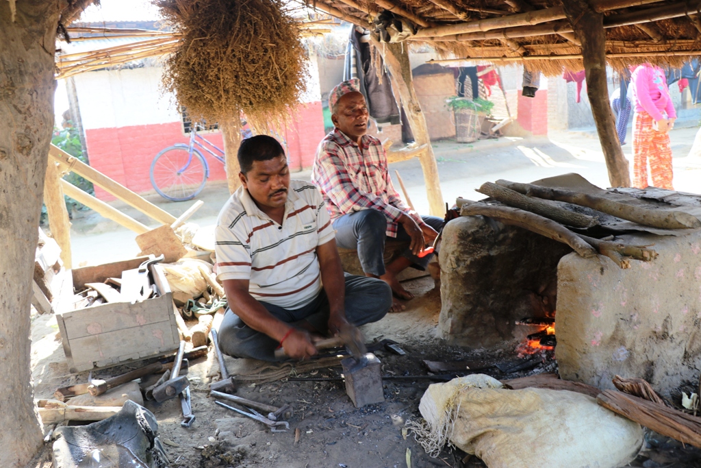 काम अनुसारको दाम आरनबाटै मनग्य कमाई (भिडियो सहित )