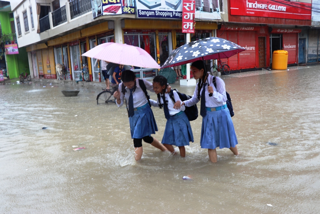 राप्ती नदीमा पानीको सतह बढ्दै, सबै संयन्त्र तयारी अवस्थामा