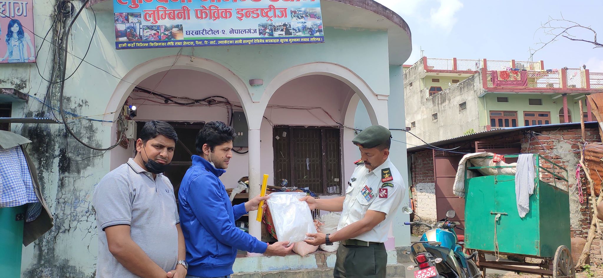 नेपालगञ्ज उद्योग वाणिज्य संघद्वारा ६२० थान पिपिई सहयोग