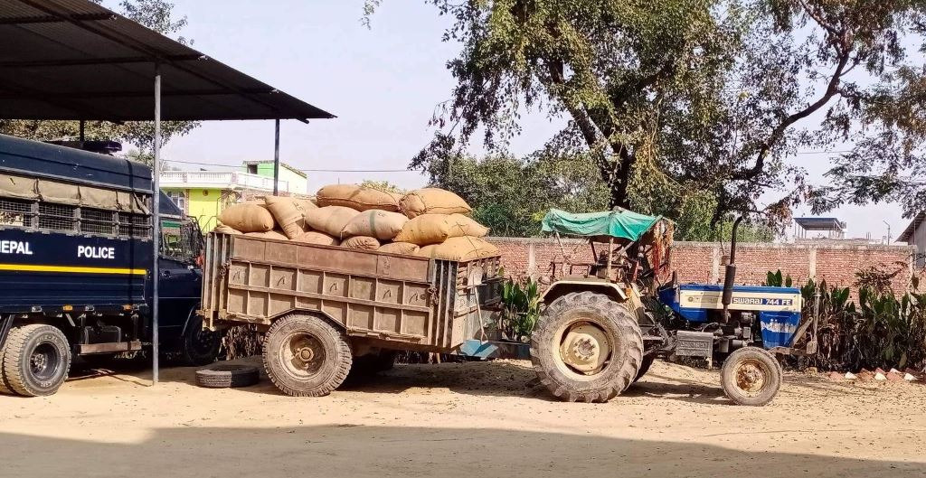 भारतबाट अवैधरुपमा भित्र्याइएको सुर्ति बरामद