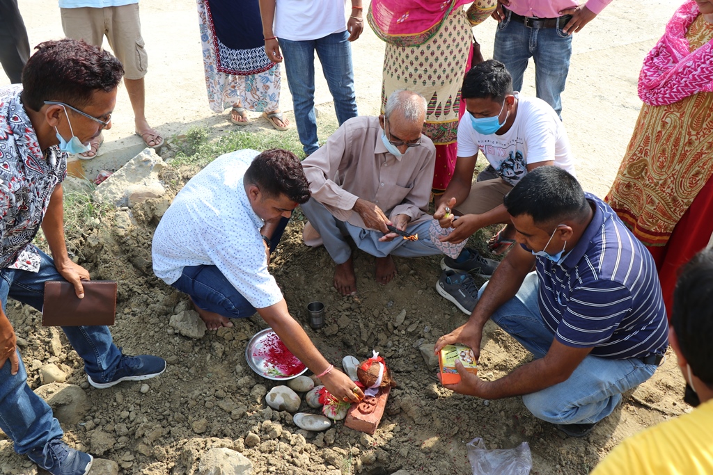 नेपालगञ्ज–१८ मा एकैदिन दुई सडक शिलान्यास