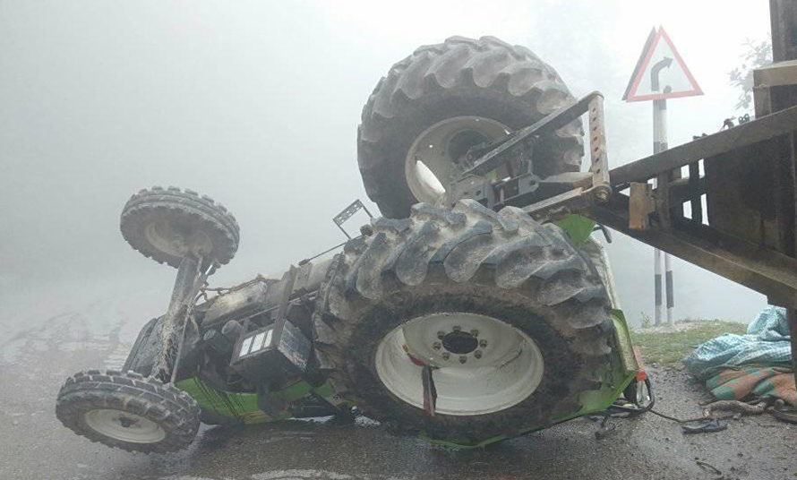 कैलालीमा ट्रयाक्टर दुर्घटना हुँदा चालकको मृत्यु